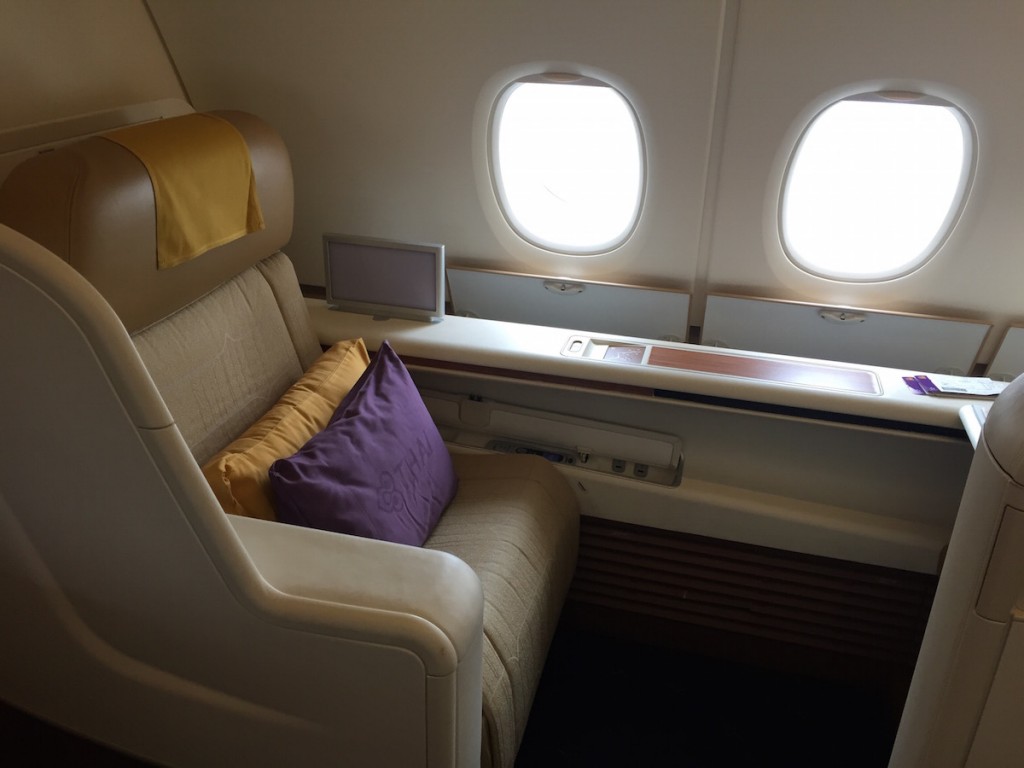 Thai Airways A380 Royal First Class - Window seat 3A